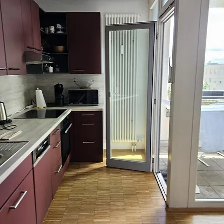 Hervorragende Aussicht Messe Appartement *